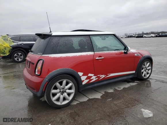 2004 MINI Cooper Hardtop S with VIN WMWRE33424TD79659, listed as a Copart auction lot 41583865 with 189,610 mi miles and Clean Title. Bid and sale history available at carsss.com. Image 3.
