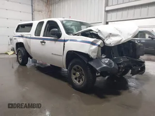 2009 Chevrolet Silverado 1500 1LT with VIN 1GCEK19J89Z198644, listed as a IAAI auction lot 41681784 with 119,420 mi miles and . Bid and sale history available at DreamBid. Image 1.