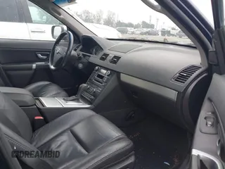 2014 Volvo XC90 with VIN YV4952CY8E1688625, listed as a IAAI auction lot 42046705 with 121,880 mi miles. Bid and sale history available at carsss.com. Image 5.