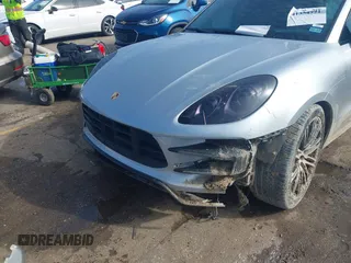 2015 Porsche Macan Turbo z VIN WP1AF2A5XFLB95717, wystawiony jako IAAI lot #41354991 z przebiegiem 122 663 mil mil oraz . Historia ofert i sprzedaży dostępna na DreamBid. Obrazek 6.