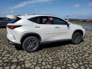 2022 Lexus NX 350h Premium z VIN JTJGKCEZ7N5002255, wystawiony jako Copart lot #51118855 z przebiegiem 22 070 mil mil oraz Szkody całkowita. Historia ofert i sprzedaży dostępna na DreamBid. Obrazek 3.