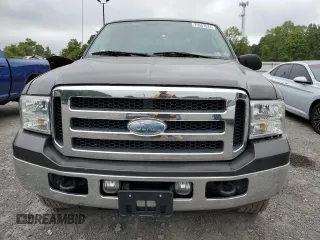 2007 Ford F-250 XL with VIN 1FTSW21567EA04547, listed as a Copart auction lot 70557524 with 123,408 mi miles and Salvage title. Bid and sale history available at DreamBid. Image 5.