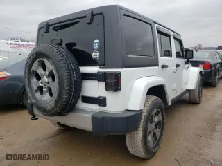 2018 Jeep Wrangler JK Unlimited Sahara with VIN 1C4BJWEG4JL936296, listed as a Copart auction lot 37324943 with NaN miles. Bid and sale history available at carsss.com. Image 3.