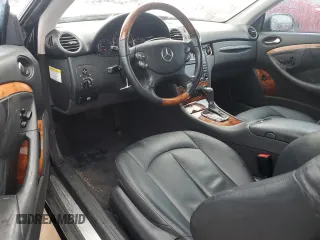 2005 Mercedes-Benz CLK 500 z VIN WDBTJ75J05F138614, wystawiony jako Copart lot #44733355 z przebiegiem 113 866 mil mil oraz Szkoda całkowita • Salvage title. Historia ofert i sprzedaży dostępna na DreamBid. Obrazek 8.