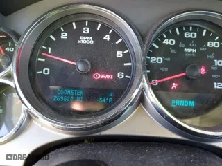 2011 GMC Sierra 1500 SLE with VIN 3GTP1VE06BG204611, listed as a IAAI auction lot 41670993 with 269,820 mi miles. Bid and sale history available at carsss.com. Image 7.