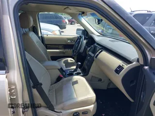 2018 Ford Flex SEL z VIN 2FMGK5C88JBA18829, wystawiony jako IAAI lot #42283656 z przebiegiem 138 165 mil mil oraz . Historia ofert i sprzedaży dostępna na DreamBid. Obrazek 5.