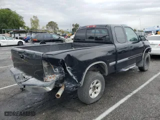 2000 Toyota Tundra SR5 with VIN 5TBRT3416YS002887, listed as a Copart auction lot 48531925 with 477,972 mi miles and Salvage Title. Bid and sale history available at carsss.com. Image 3.