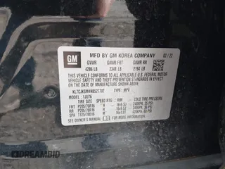 2022 Chevrolet Trax LS z VIN KL7CJKSM4NB527702, wystawiony jako IAAI lot #41339416 z przebiegiem 52 934 mil mil oraz . Historia ofert i sprzedaży dostępna na DreamBid. Obrazek 9.