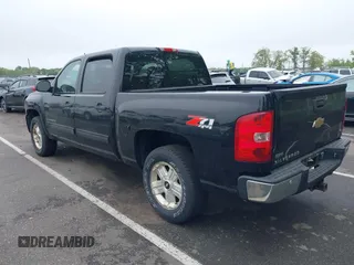 2010 Chevrolet Silverado 1500 LT with VIN 3GCRKSE33AG290425, listed as a IAAI auction lot 42193206 with 243,880 mi miles and . Bid and sale history available at DreamBid. Image 3.