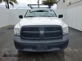 2022 Ram 1500 Tradesman z VIN 1C6RR7FG7NS187167, wystawiony jako Copart lot #56688525 z przebiegiem 37 131 mil mil oraz Czysty tytuł • Clean title. Historia ofert i sprzedaży dostępna na DreamBid. Obrazek 5.