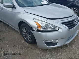 2015 Nissan Altima S z VIN 1N4AL3AP5FC576740, wystawiony jako IAAI lot #42229759 z przebiegiem 75 812 mil mil oraz . Historia ofert i sprzedaży dostępna na DreamBid. Obrazek 6.