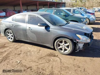 2011 Nissan Maxima 3.5 SV with VIN 1N4AA5AP8BC843557, listed as a IAAI auction lot 41341403 with 179,885 mi miles. Bid and sale history available at carsss.com. Image 1.