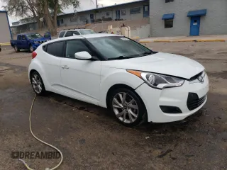 2016 Hyundai Veloster z VIN KMHTC6AD5GU266122, wystawiony jako Copart lot #55153085 z przebiegiem 100 068 mil mil oraz Czysty tytuł • Clean title. Historia ofert i sprzedaży dostępna na DreamBid. Obrazek 4.