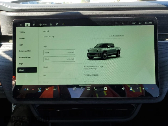 2023 Rivian R1T Adventure z VIN 7FCTGBAA0PN025046, wystawiony jako Copart lot #62502274 z przebiegiem 1385 mil mil oraz Szkody całkowita. Historia ofert i sprzedaży dostępna na DreamBid. Obrazek 9.