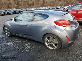 2016 Hyundai Veloster with VIN KMHTC6AD2GU283458, listed as a Copart auction lot 87025344 with 68,752 mi miles and Salvage Title. Bid and sale history available at carsss.com. Image 2.