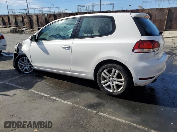 2013 Volkswagen Golf w/Conv & Sunroof с VIN WVWBB7AJ3DW037825, выставлен на аукционе Copart как лот 79561424 с пробегом 73 908 миль миль и Чистый • Clean title. История ставок и продаж доступна на DreamBid. Изображение 2.