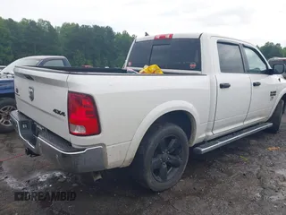 2015 Ram 1500 Outdoorsman z VIN 1C6RR7LG3FS626094, wystawiony jako IAAI lot #42431151 z przebiegiem 199 493 mil mil oraz . Historia ofert i sprzedaży dostępna na DreamBid. Obrazek 4.