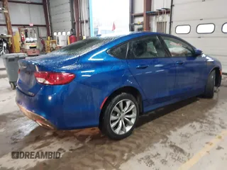 2015 Chrysler 200 S with VIN 1C3CCCBB8FN756535, listed as a IAAI auction lot 41464953 with 141,202 mi miles. Bid and sale history available at carsss.com. Image 4.