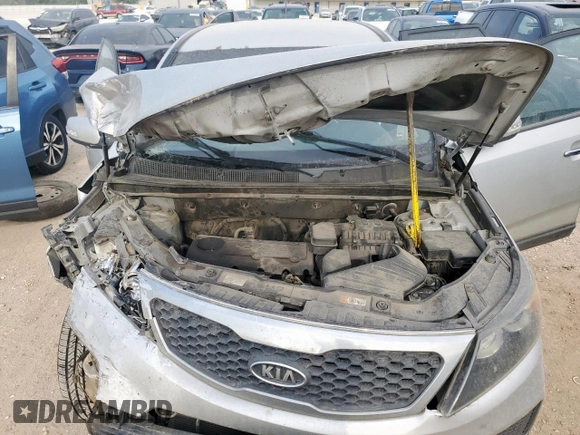 2013 Kia Sorento LX with VIN 5XYKT3A12DG370116, listed as a Copart auction lot 57598675 with 203,902 mi miles and Salvage title. Bid and sale history available at DreamBid. Image 12.