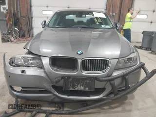 2011 BMW 3 Series 335i xDrive с VIN WBAPL5C57BA919482, выставлен на аукционе IAAI как лот 42531375 с пробегом 82 868 миль миль и . История ставок и продаж доступна на DreamBid. Изображение 17.