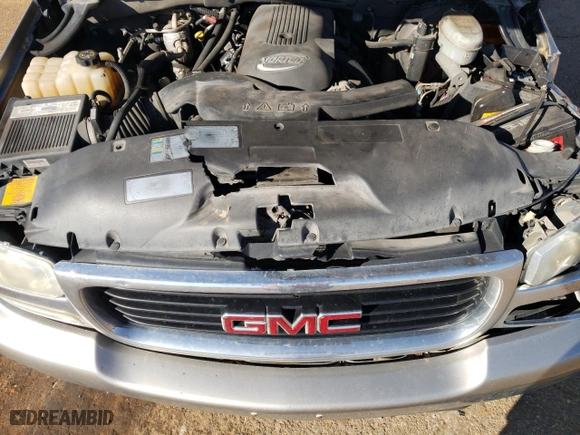 2003 GMC Yukon SLT with VIN 1GKEC13Z03R289219, listed as a Copart auction lot 45911305 with 0 mi miles and Salvage Title. Bid and sale history available at carsss.com. Image 13.