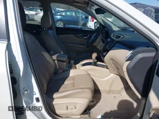 2015 Nissan Rogue SV with VIN 5N1AT2MV4FC905034, listed as a IAAI auction lot 41696720 with 170,132 mi miles. Bid and sale history available at carsss.com. Image 5.