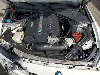 2018 BMW M2 z VIN WBS1J5C55JVD37074, wystawiony jako Copart lot #75325124 z przebiegiem 40 127 mil mil oraz Szkoda całkowita • Salvage title. Historia ofert i sprzedaży dostępna na DreamBid. Obrazek 12.