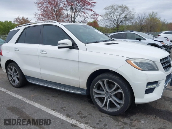 2014 Mercedes-Benz M 350 with VIN 4JGDA5JB2EA282733, listed as a IAAI auction lot 42070426 with 148,513 mi miles and . Bid and sale history available at DreamBid. Image 18.