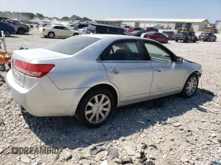 2010 Lincoln MKZ with VIN 3LNHL2GC8AR625426, listed as a Copart auction lot 49072165 with 137,961 mi miles and Salvage Title. Bid and sale history available at DreamBid. Image 3.