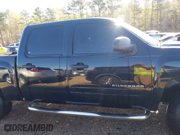 2013 Chevrolet Silverado 1500 LT with VIN 3GCPKSE78DG283761, listed as a IAAI auction lot 41896999 with 224,151 mi miles and . Bid and sale history available at DreamBid. Image 13.
