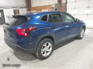 2024 Chevrolet Trax LS with VIN KL77LFE22RC100676, listed as a IAAI auction lot 41784425 with 75,575 mi miles. Bid and sale history available at carsss.com. Image 4.