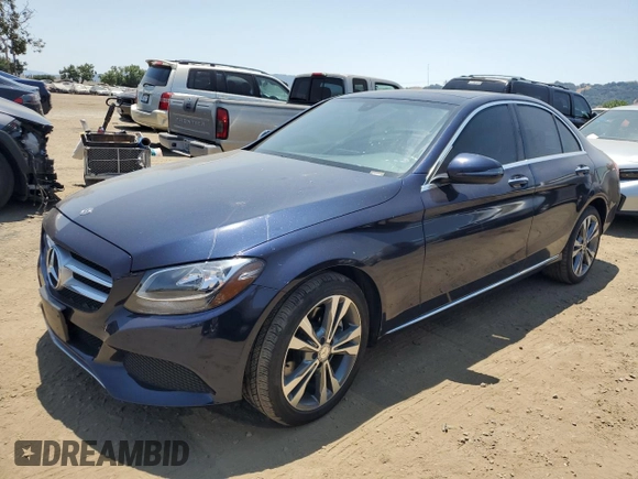 2018 Mercedes-Benz C 300 с VIN 55SWF4KBXJU282633, выставлен на аукционе Copart как лот 60121545 с пробегом 76 250 миль миль и Списание • Salvage title. История ставок и продаж доступна на DreamBid. Изображение 1.