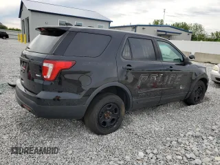 2016 Ford Police Interceptor Utility z VIN 1FM5K8AR0GGB44690, wystawiony jako Copart lot #58397525 z przebiegiem 73 250 mil mil oraz Tytuł czysty. Historia ofert i sprzedaży dostępna na DreamBid. Obrazek 3.
