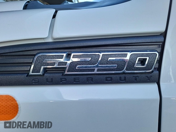 2015 Ford F-250 Lariat with VIN 1FT7W2B61FEC73177, listed as a IAAI auction lot 42726881 with 232,597 mi miles and . Bid and sale history available at DreamBid. Image 7.