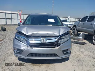 2018 Honda Odyssey Touring with VIN 5FNRL6H84JB070387, listed as a IAAI auction lot 41835852 with 98,662 mi miles. Bid and sale history available at carsss.com. Image 12.