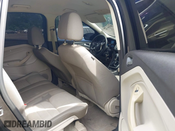 2013 Ford Escape SE with VIN 1FMCU0GX4DUC40277, listed as a IAAI auction lot 42201196 with 46,157 mi miles and . Bid and sale history available at carsss.com. Image 8.