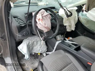 2017 Ford Escape SE z VIN 1FMCU9GD7HUB76204, wystawiony jako Copart lot #58334725 z przebiegiem Nie podano mil oraz Szkoda całkowita • Salvage title. Historia ofert i sprzedaży dostępna na DreamBid. Obrazek 8.