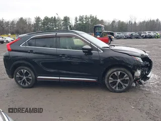 2018 Mitsubishi Eclipse Cross SE z VIN JA4AT5AA3JZ050947, wystawiony jako IAAI lot #41837556 z przebiegiem 42 698 mil mil oraz . Historia ofert i sprzedaży dostępna na DreamBid. Obrazek 13.