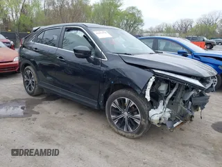 2022 Mitsubishi Eclipse Cross SE z VIN JA4ASWAA3NZ006803, wystawiony jako IAAI lot #41951570 z przebiegiem 95 477 mil mil oraz . Historia ofert i sprzedaży dostępna na DreamBid. Obrazek 1.