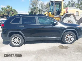 2017 Jeep Cherokee Altitude с VIN 1C4PJLAB5HW559579, выставлен на аукционе IAAI как лот 41767837 с пробегом 182 873 миль миль и . История ставок и продаж доступна на DreamBid. Изображение 14.