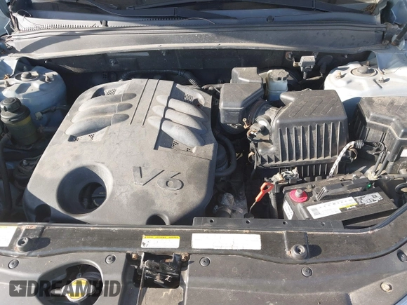 2009 Hyundai Santa Fe SE with VIN 5NMSH73EX9H318027, listed as a IAAI auction lot 42668676 with 185,610 mi miles and . Bid and sale history available at DreamBid. Image 10.