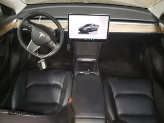 2022 Tesla Model 3 with VIN 5YJ3E1EA8NF372507, listed as a Copart auction lot 52572705 with 70,244 mi miles and Salvage Title. Bid and sale history available at DreamBid. Image 8.