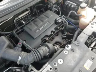 2018 Chevrolet Sonic Premier z VIN 1G1JF5SB8J4107458, wystawiony jako Copart lot #68719815 z przebiegiem 104 612 mil mil oraz Szkoda całkowita • Salvage title. Historia ofert i sprzedaży dostępna na DreamBid. Obrazek 14.