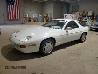 1990 Porsche 928 z VIN WP0JB2924LS860099, wystawiony jako Copart lot #46732305 z przebiegiem 85 892 mil mil oraz Tytuł czysty. Historia ofert i sprzedaży dostępna na DreamBid. Obrazek 1.