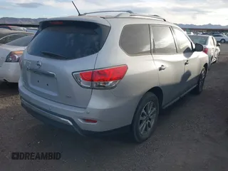 2013 Nissan Pathfinder SL with VIN 5N1AR2MN1DC627348, listed as a IAAI auction lot 40151386 with 132,890 mi miles and . Bid and sale history available at DreamBid. Image 4.