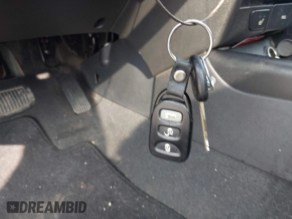 2009 Hyundai Elantra Touring с VIN KMHDC86E29U038101, выставлен на аукционе IAAI как лот 42455377 с пробегом 96 666 миль миль и . История ставок и продаж доступна на DreamBid. Изображение 11.