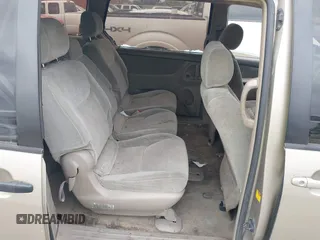 2005 Toyota Sienna CE with VIN 5TDZA23C55S375621, listed as a IAAI auction lot 41921415 with 257,259 mi miles. Bid and sale history available at carsss.com. Image 8.