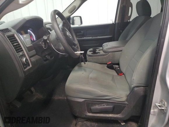 2018 Ram 1500 Express z VIN 1C6RR7FGXJS215702, wystawiony jako Copart lot #51058425 z przebiegiem 183 199 mil mil oraz Szkoda całkowita • Salvage title. Historia ofert i sprzedaży dostępna na DreamBid. Obrazek 7.