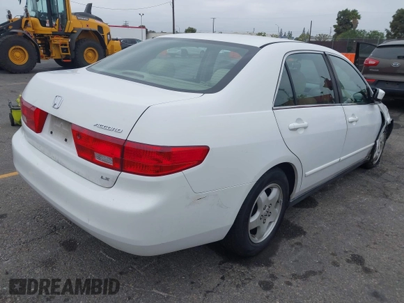 2005 Honda Accord LX with VIN 1HGCM56415A038655, listed as a IAAI auction lot 42565881 with 210,681 mi miles and . Bid and sale history available at DreamBid. Image 4.