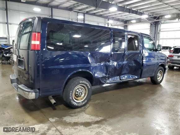 2011 Chevrolet Express Passenger 1LT with VIN 1GAZG1FGXB1118401, listed as a Copart auction lot 61633484 with 92,133 mi miles and Salvage Title. Bid and sale history available at carsss.com. Image 3.